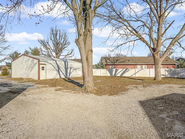 1732 Fieldcrest Dr, Sparta, IL 62286 - photo 3