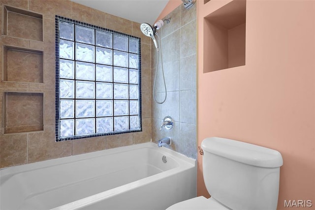 2326 Bellevue Ave, Saint Louis, MO 63143 - full bath with toilet and tub / shower combination