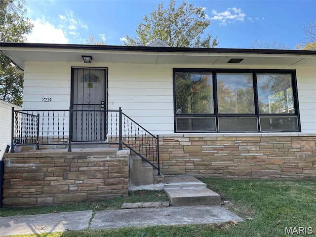 7214 Harney Ave, Saint Louis, MO 63136 - photo 1