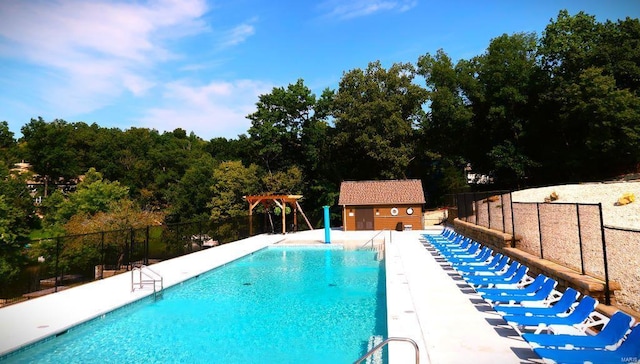 138 N Lake Sherwood Dr, Lake Sherwood, MO 63357