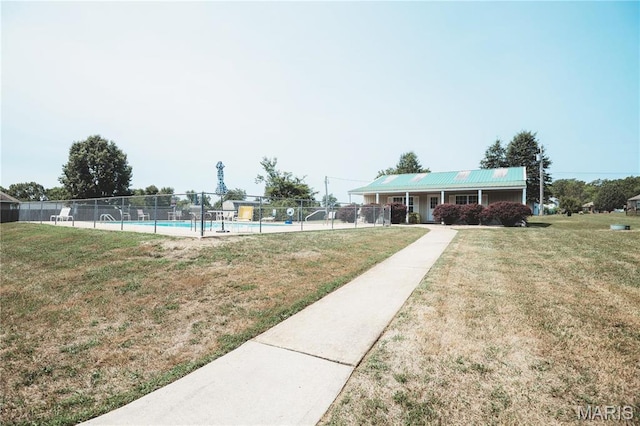 10415 Summerfield Dr, Rolla, MO 65401 - view of yard with a community pool