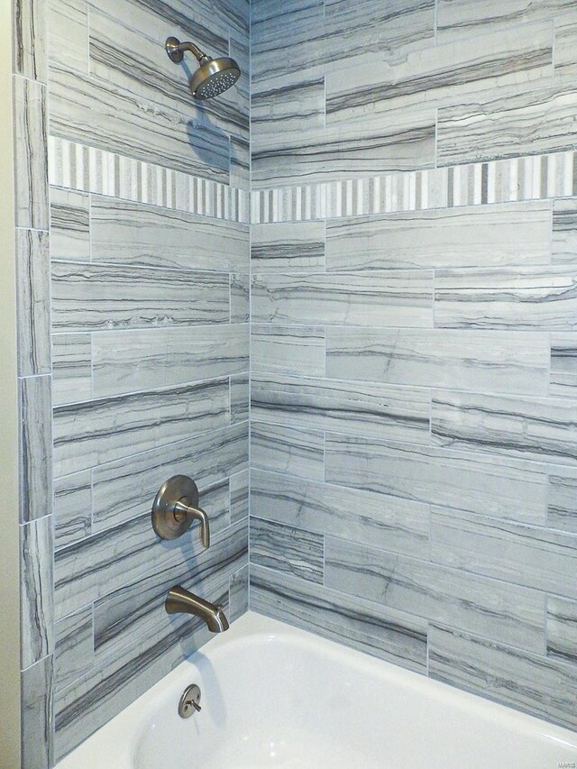 267 Saint Andrews Dr, Saint Albans, MO 63073 - bathroom featuring washtub / shower combination
