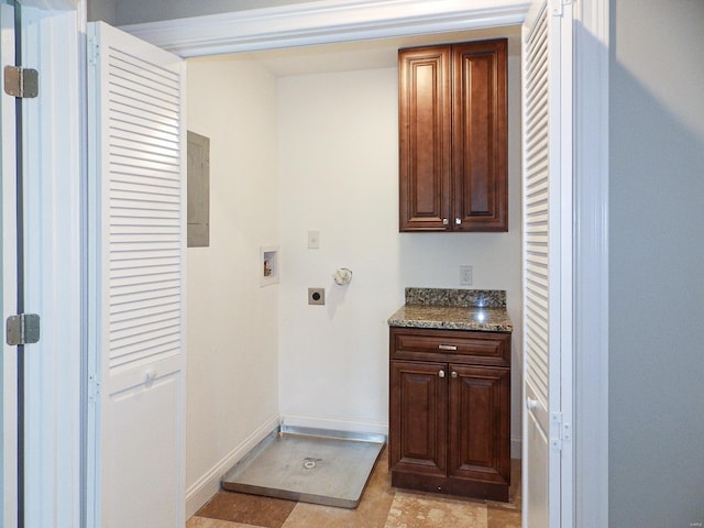 267 Saint Andrews Dr, Saint Albans, MO 63073 - clothes washing area featuring hookup for an electric dryer, hookup for a washing machine, and baseboards