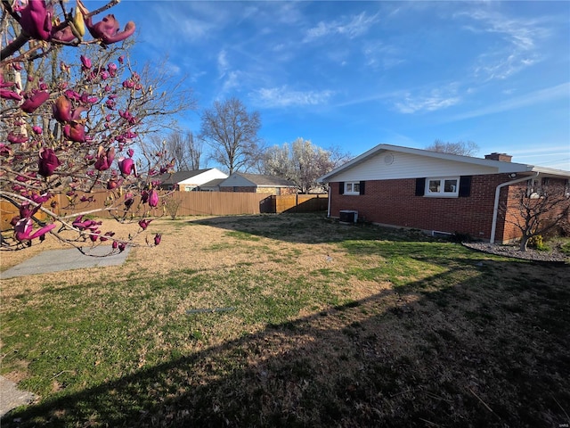 111 Linn Dr, Saint Genevieve, MO 63670 - view of yard with central AC