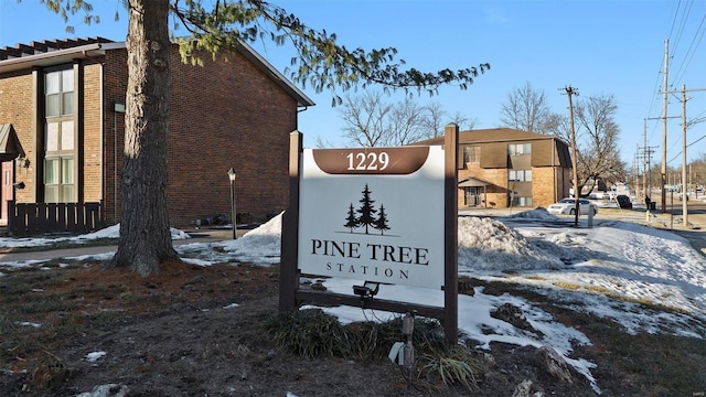 1229 N 17th St Unit 3, Belleville, IL 62226 - view of community / neighborhood sign