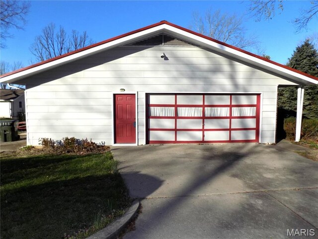 1306 Broadway St, Rolla, MO 65401 - view of detached garage