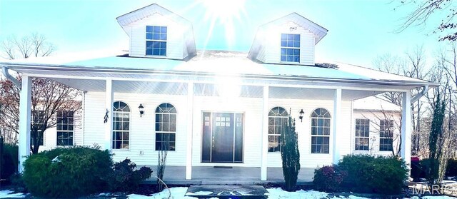792 County Road 466, Poplar Bluff, MO 63901 - view of front facade with a porch