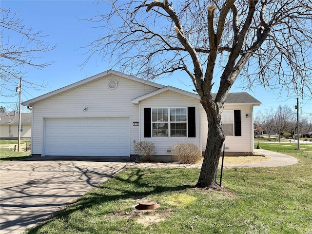 813 Breeze Ct, Perryville, MO 63775 - single story home featuring driveway, a garage, and a front yard