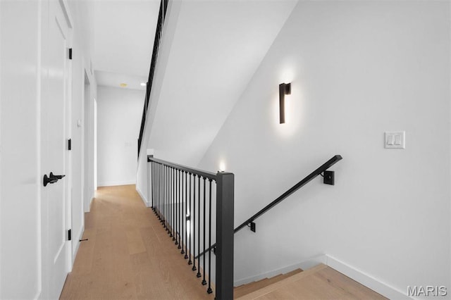215 N Sarah St Unit 13, Saint Louis, MO 63108 - stairway with wood finished floors and baseboards