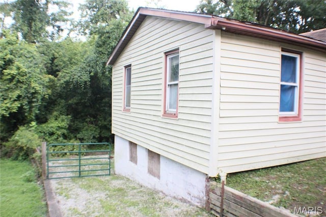 2202 Holland St, Alton, IL 62002 - view of side of home
