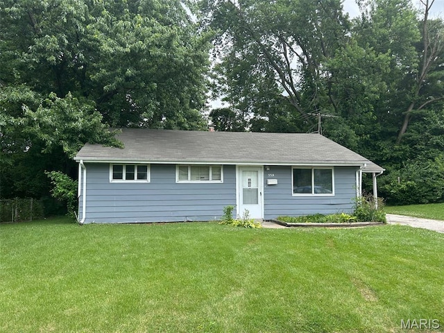 5514 Winchelsea Dr, Saint Louis, MO 63121 - photo 1