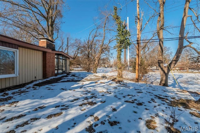 5 Little Ln, Florissant, MO 63033 - view of snowy yard