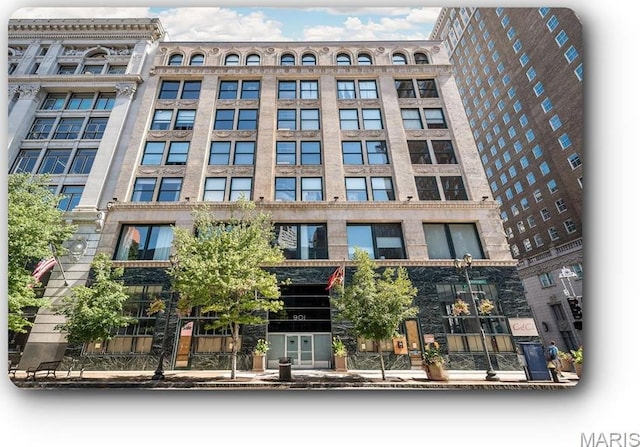 901 Washington Ave Unit 304, Saint Louis, MO 63101 - view of apartment building / complex