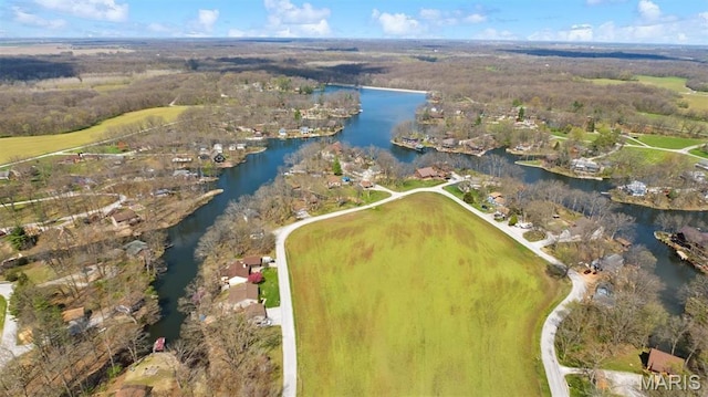 10949 Clearwater Ln, Plainview, IL 62685 - aerial view of property and surrounding area featuring a large body of water