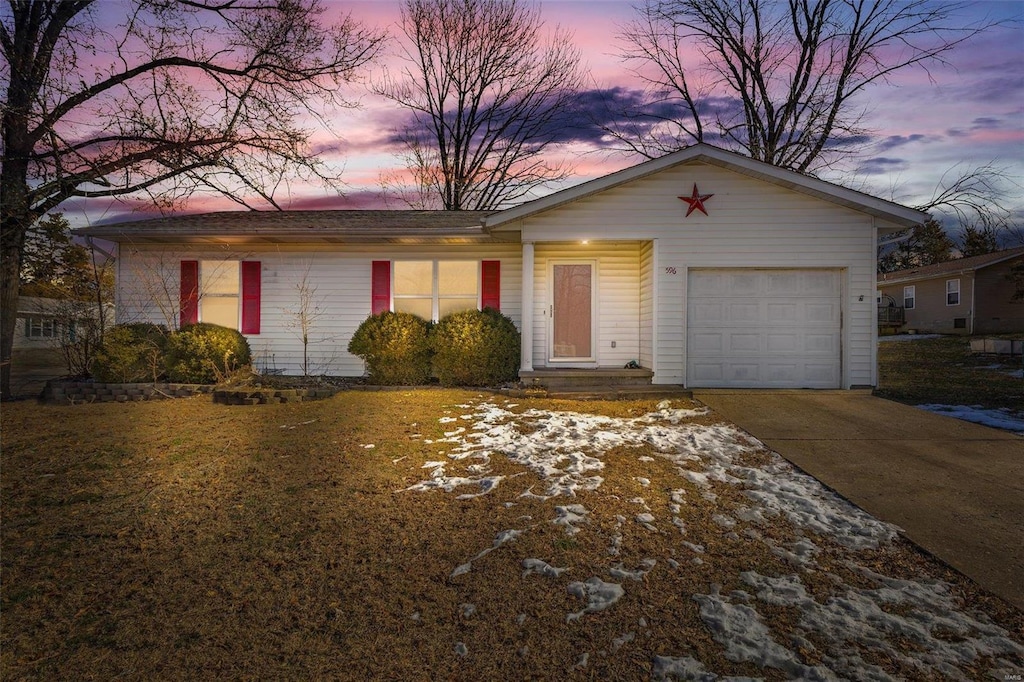 596 Huntleigh Ct, Farmington, MO 63640 - photo 1