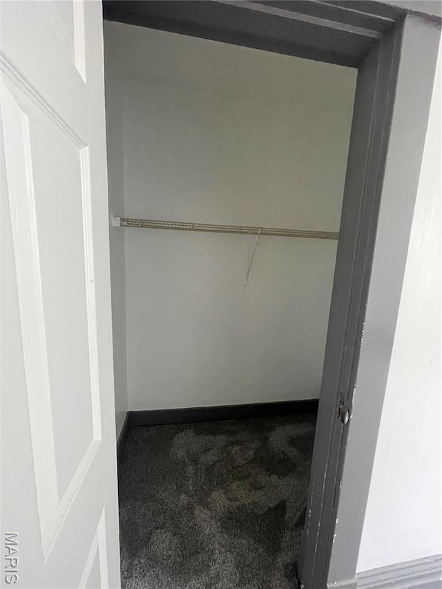4947 Rosalie St, Saint Louis, MO 63115 - view of closet