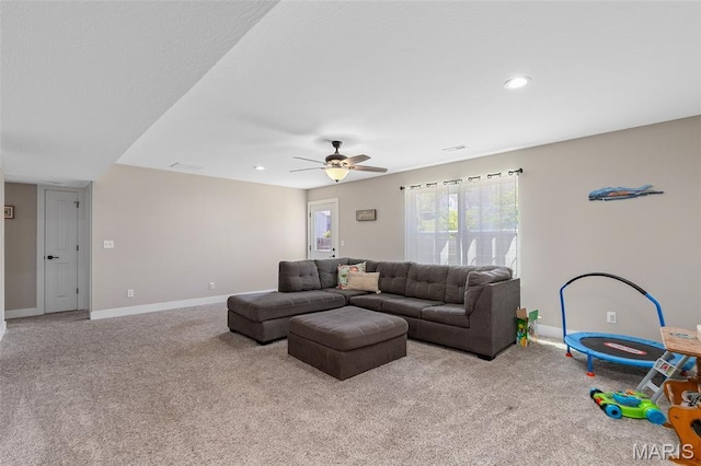 135 Mary Catherine, Waynesville, MO 65583 - living area featuring carpet floors, ceiling fan, and recessed lighting