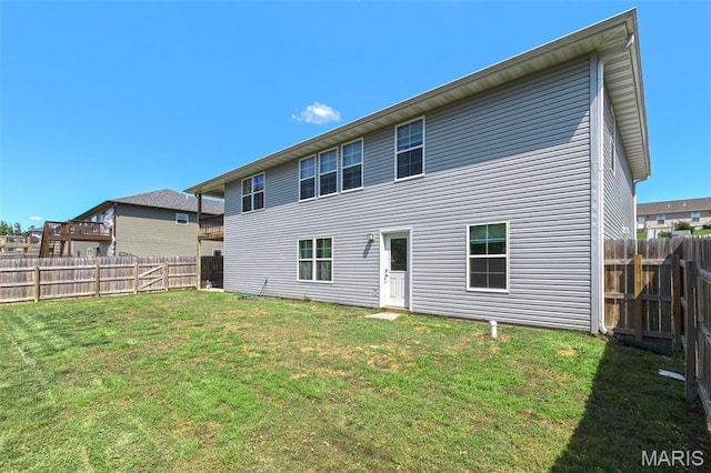 135 Mary Catherine, Waynesville, MO 65583 - back of property featuring a fenced backyard