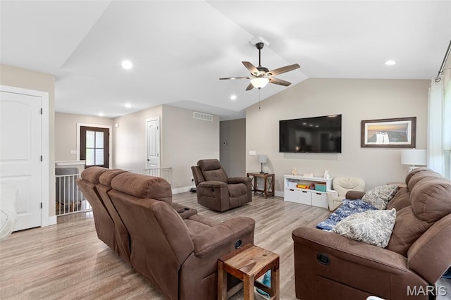 135 Mary Catherine, Waynesville, MO 65583 - living area featuring light wood-style flooring, a ceiling fan, vaulted ceiling, and recessed lighting