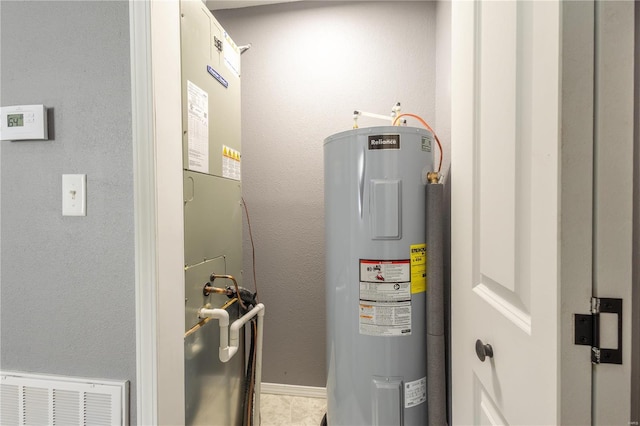 2347 Arkansas Ave, Poplar Bluff, MO 63901 - utilities featuring electric water heater