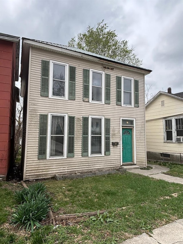 1809 Chestnut St, Hannibal, MO 63401 - view of front of house with a front lawn