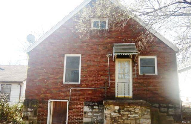 7205 Emma Ave, Saint Louis, MO 63136