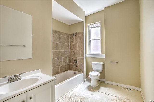 3018 Texas Ave, Saint Louis, MO 63118 - bathroom with toilet, vanity, baseboards, and shower / tub combination