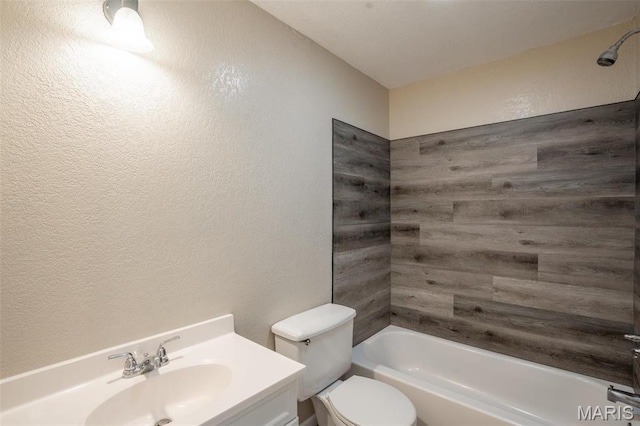 20 W Broadway, Ellsinore, MO 63937 - full bathroom featuring a textured wall, vanity, and  shower combination