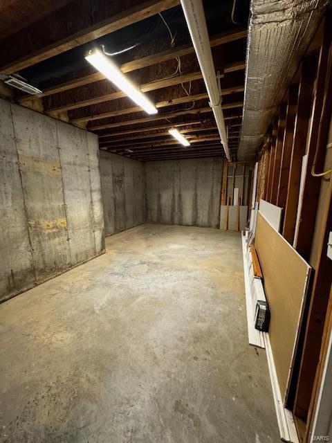 100 Walnut Ct, Saint Robert, MO 65584 - view of unfinished below grade area