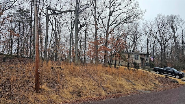 717 Hearthstone Dr, Lake Sherwood, MO 63357
