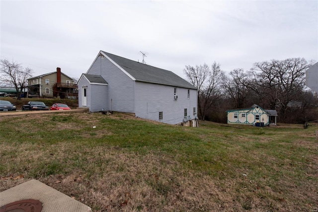 670 S Main St, Saint Clair, MO 63077 - view of side of home featuring a lawn
