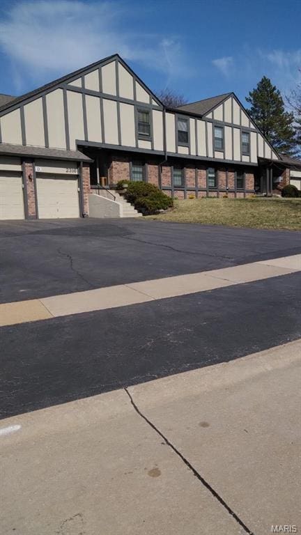 2316 Seven Pines Dr Unit 6, Saint Louis, MO 63146 - view of road