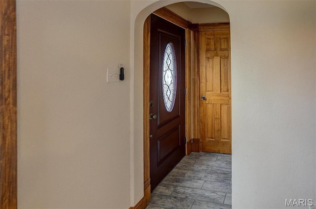 134 N 82nd St, Belleville, IL 62223 - foyer featuring arched walkways and baseboards