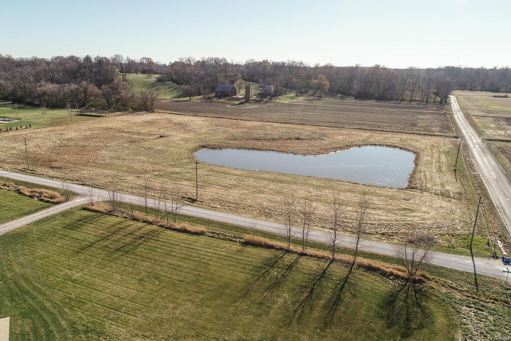 21 Fields Creek Ct, Edwardsville, IL 62025