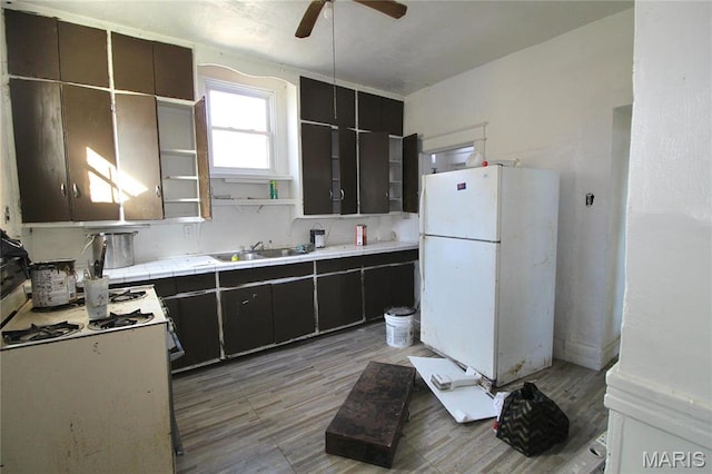 2718 State St E, St Louis, IL 62205 - photo 6