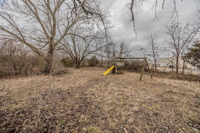 1311 Beck, Lebanon, MO 65536 - view of yard with a playground