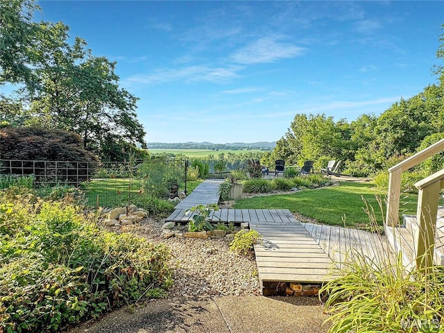 501 4th St W, Hermann, MO 65041 - view of yard