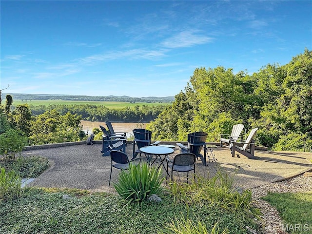501 4th St W, Hermann, MO 65041 - view of patio / terrace