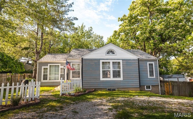 801 E 14th St, Rolla, MO 65401 - view of front of property featuring a shingled roof