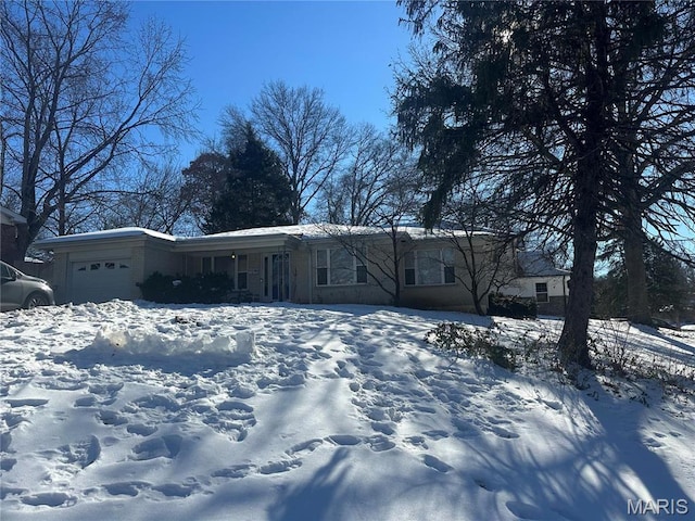 9908 Gilbrook Ave, Saint Louis, MO 63119 - ranch-style home featuring an attached garage