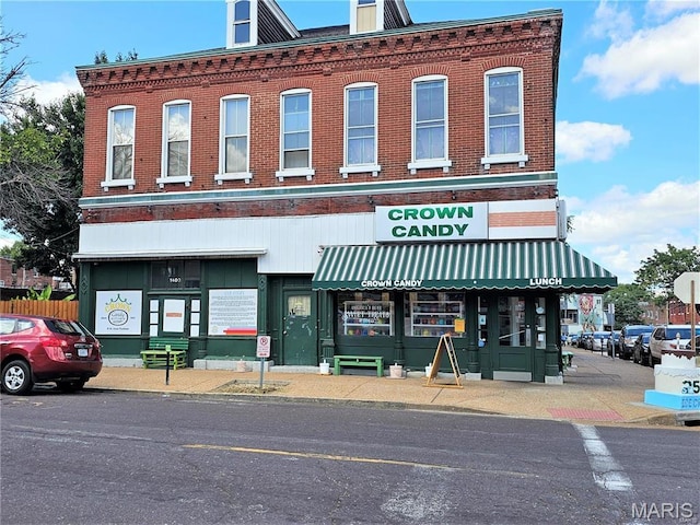 view of commercial property