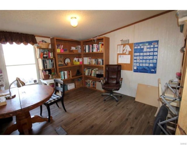 2086 County Road 137, Wasola, MO 65773 - office area with wood finished floors