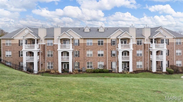 1163 Mill Crossing Dr Unit 205, Creve Coeur, MO 63141 - photo 1