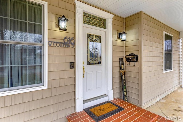 616 W Columbia St, Farmington, MO 63640 - view of exterior entry featuring a porch