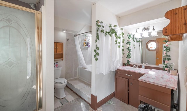 20020 Buffer Ln, Waynesville, MO 65583 - full bath with tile patterned flooring, toilet, vanity, and shower / bath combo with shower curtain