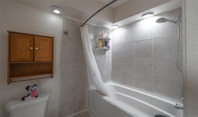 20020 Buffer Ln, Waynesville, MO 65583 - bathroom with toilet and shower / tub combo