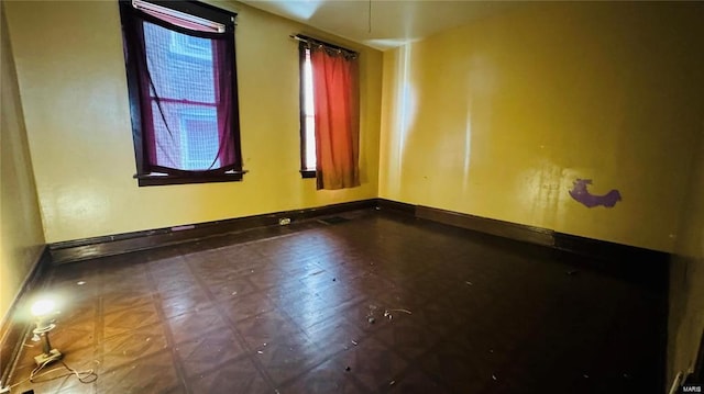 3449 Miami St, Saint Louis, MO 63118 - empty room with baseboards