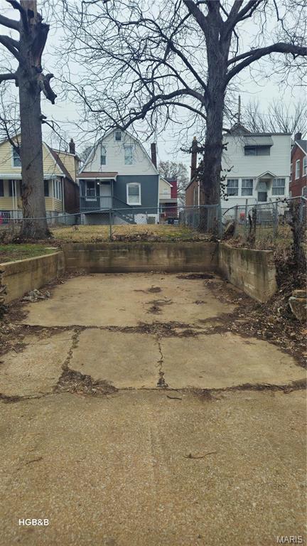 6522 Bartmer, University City, MO 63130 - view of yard