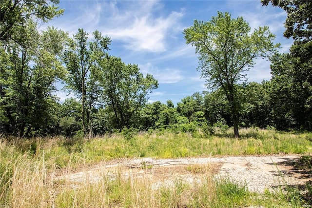 5001 Hilltop Ln, Imperial, MO 63052