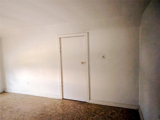 700 Pershing St E, St Louis, IL 62203 - view of unfurnished room